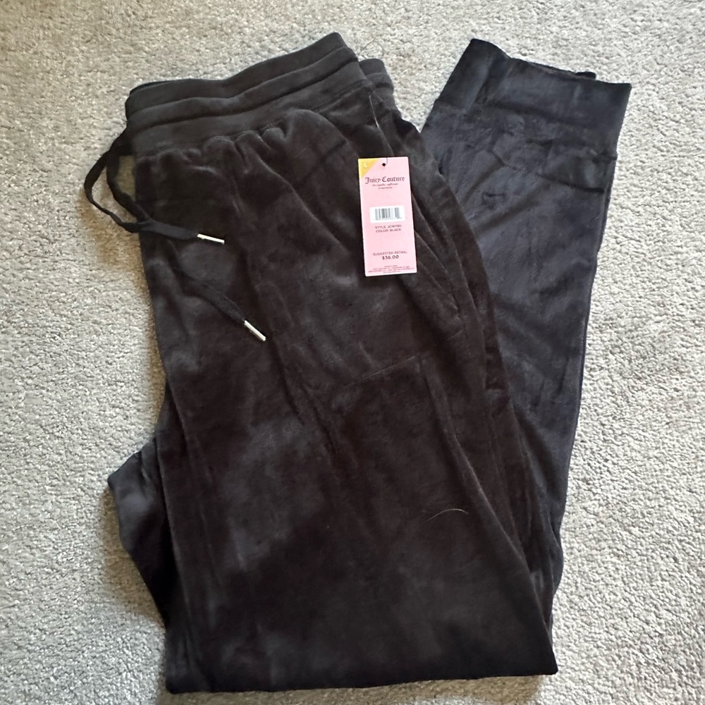 NWT Juicy PJ joggers, size L